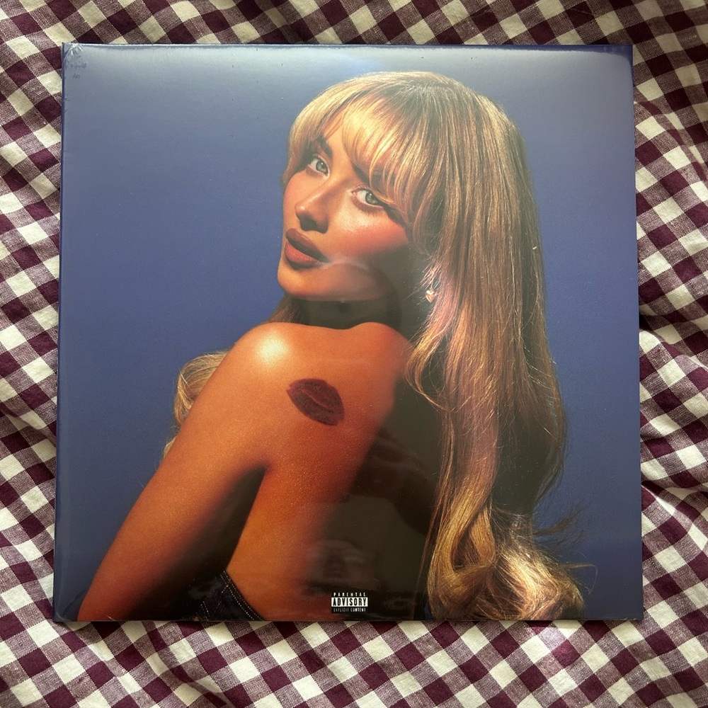 signed sabrina carpenter vinyl